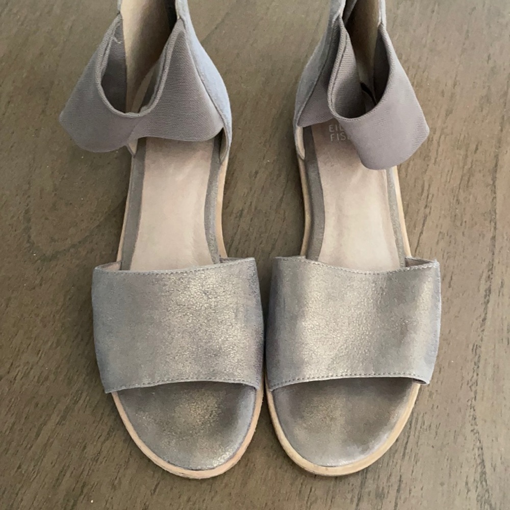 Pewter sandal, classic classic Eileen Fisher